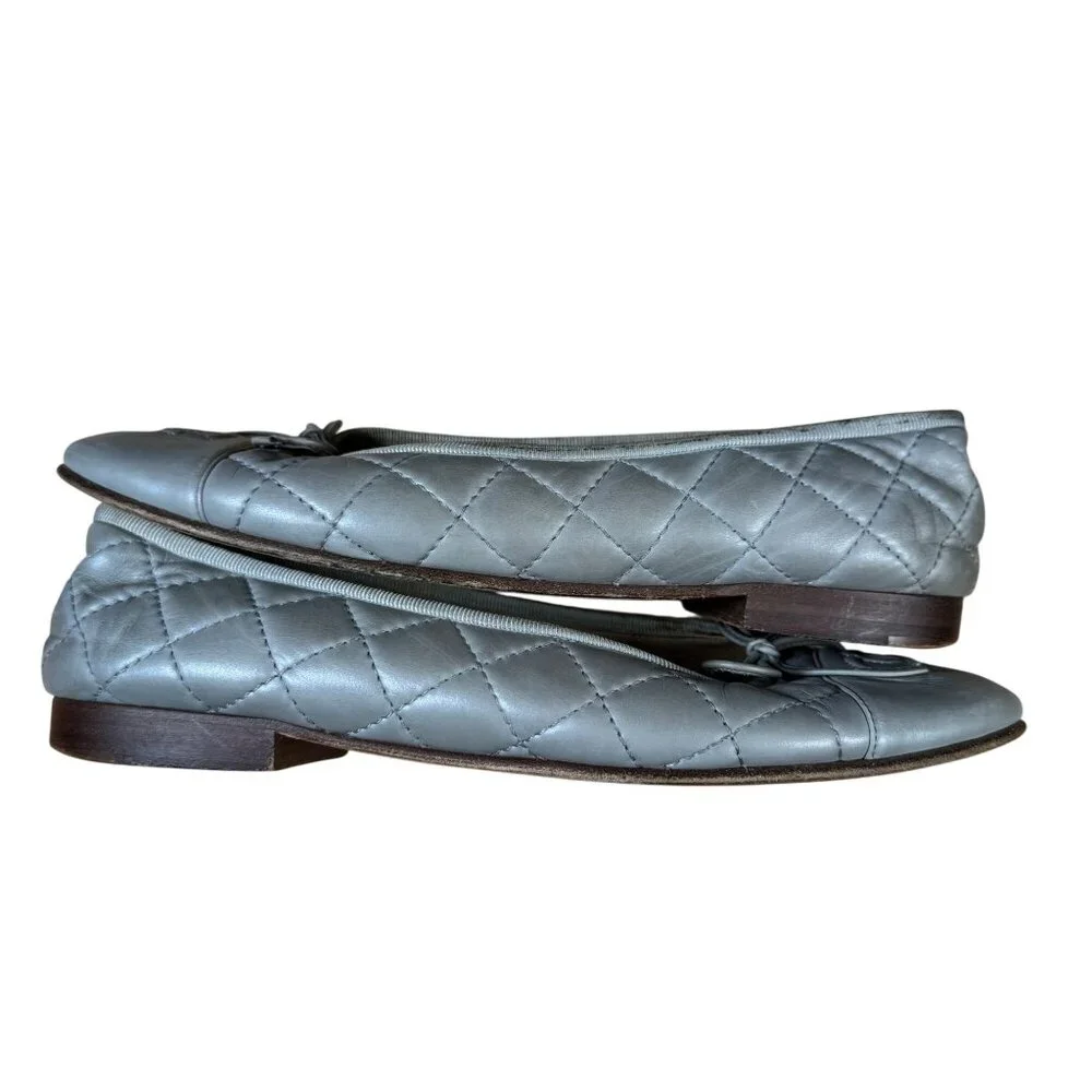 Chanel CC Cap Toe Quilted Silver Gray Lambskin Leather Ballet Flats EU 37 US 7 - Picture 6 of 11
